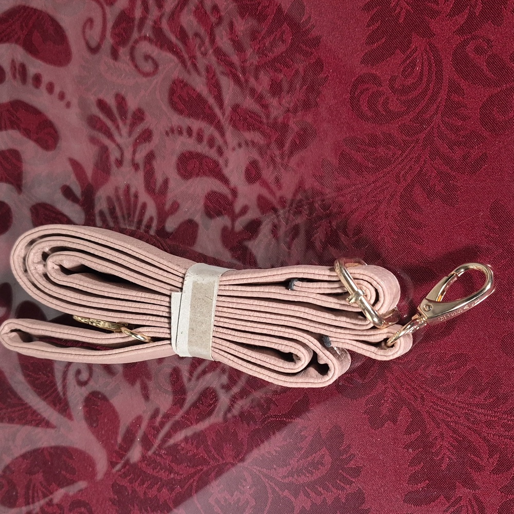 GUESS Purse Straps - Picture 2 of 3
